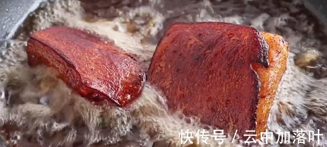 怪不得宴席上扣肉那么美味原来有技巧的,学好给亲人做!