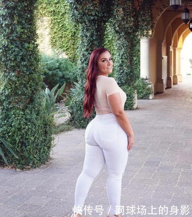 乌克兰美女|乌克兰美女,通过健身使自己的身材凹凸有致,还当上了大码模特