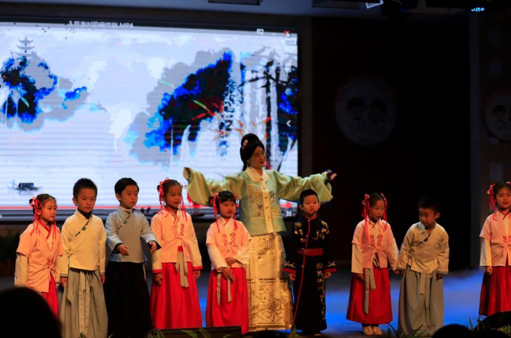  节目|架子鼓、拉丁舞、京剧全来了！力学小学雪花音乐节嗨翻全场