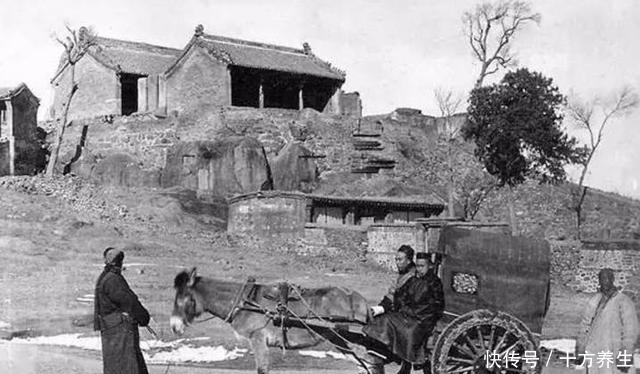 溥仪|清末真实老照片:八国联军翻墙攻入皇宫,最后一张溥仪爬房顶拍照