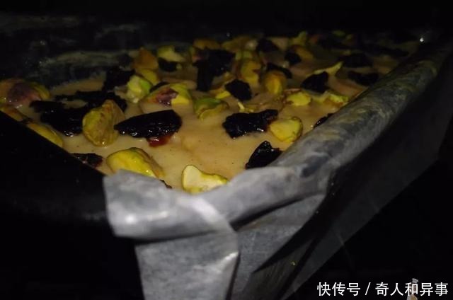 平安夜收到的苹果太多怎么办做个简单又甜蜜的苹果蛋糕吧