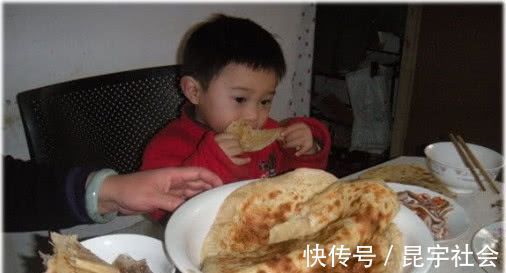 脾胃|儿科医生呼吁常见的3种早餐,脾虚又积食,尤其第一种,别坑娃