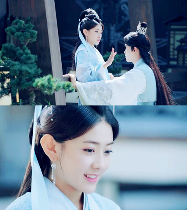 快本|当梁洁在《快本》做模特的姿势时,有人注意邢昭林的表情吗