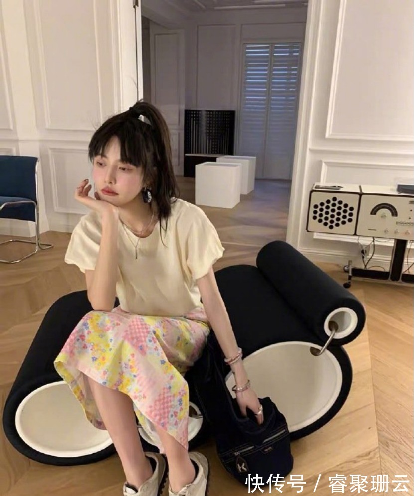 精致|夏季想要穿出新意？几何撞上服装设计，时尚感简直不要太饱和