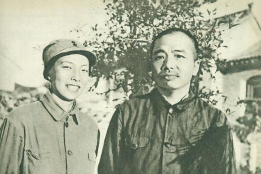 不堪回首|不堪回首！彭德怀坎坷的婚姻，虐心的3段情事