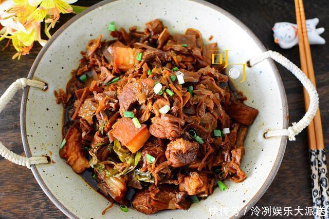  梅干菜烧肉|南方人梅干菜从来不做扣肉，这么烧才是最经典的味道，下饭好菜