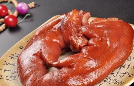 炖猪蹄时加点它，猪蹄又香又烂乎、没腥味才健康