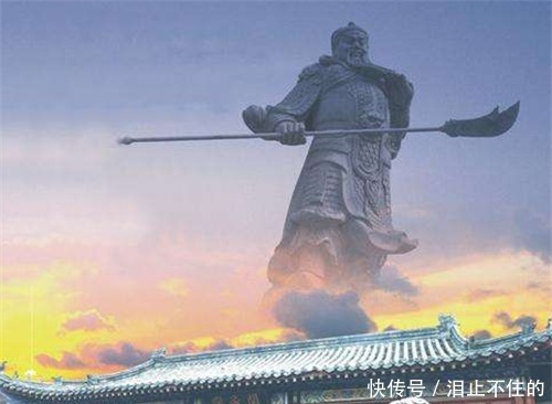 关羽|关羽被斩后，一直喊“还我头来”，老僧反问一句话，关羽无言以对