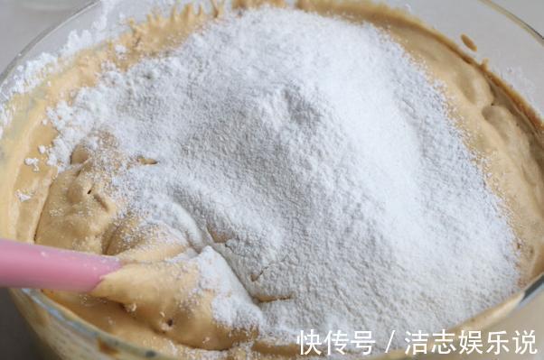 过年必吃的红枣糕,自制只要3分钟,待客送礼的上品