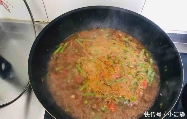 焖面|我家面条不煮不炒,10分钟出锅,挑食闺女连吃一周都不腻!