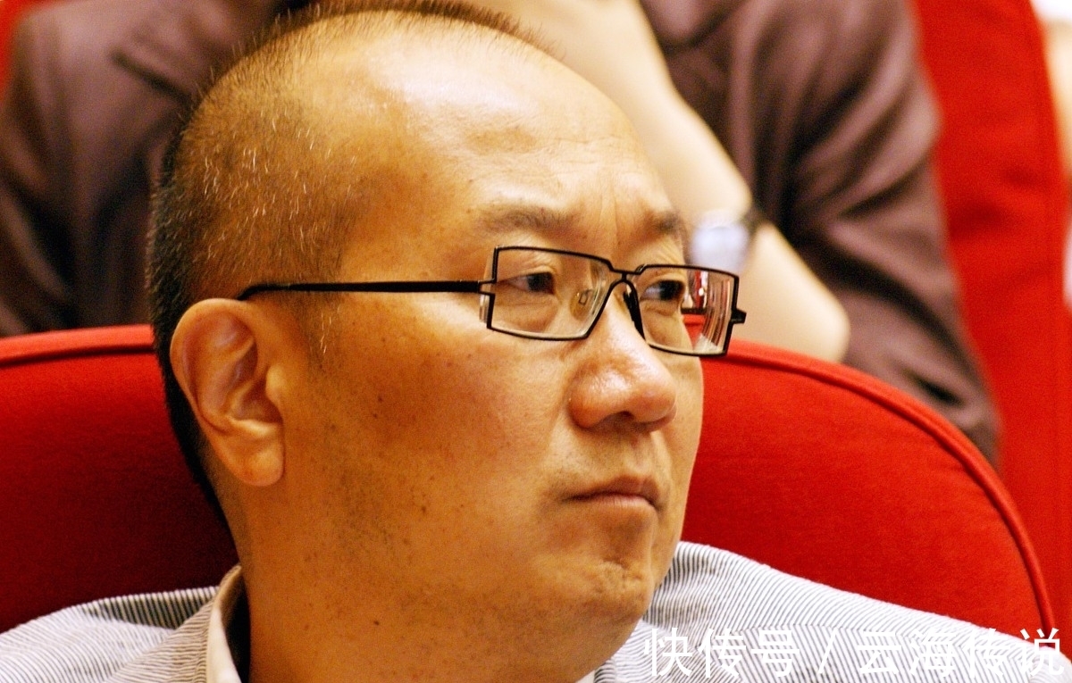 万通&为什么说普通人要靠这三样来翻身?读冯仑《扛住就是本事》有感