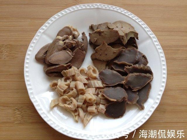 家庭版鸭血粉丝汤,掌握此办法,汤鲜味美特解馋