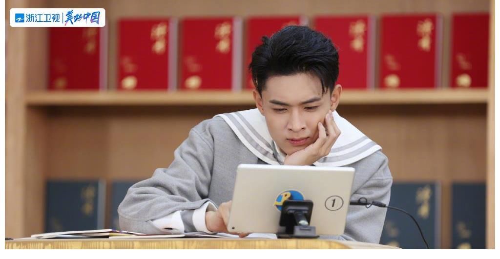 《奔跑吧》白鹿加盟成這季“最大亮點(diǎn)”，看來新導(dǎo)演王璐沒有看錯(cuò)