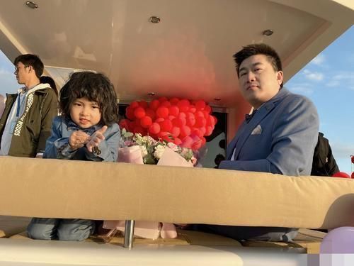 师兄弟频繁上综艺时却少见岳云鹏身影,岳云鹏是真的不火了么