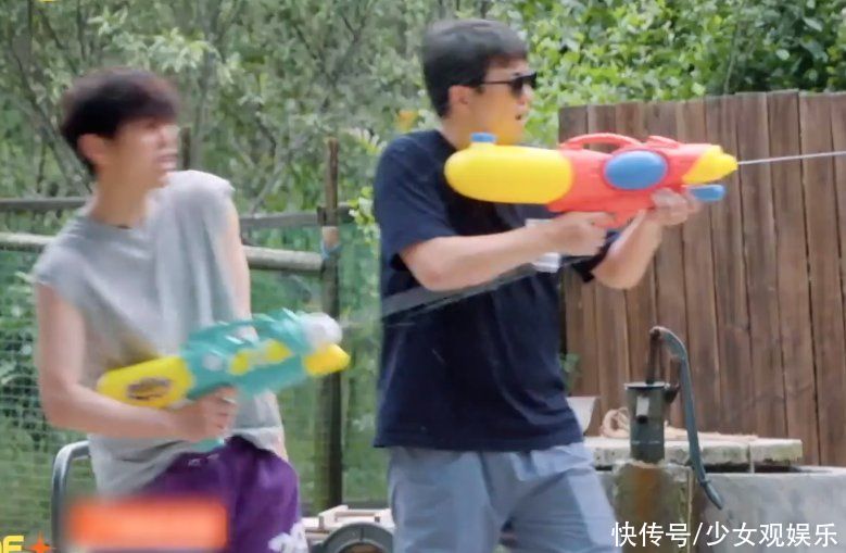 预告|下一期蘑菇屋太热闹，黄渤张艺兴黄磊互动吸睛，复看2遍收不住