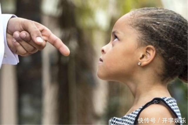 家长|孩子对妈妈说“去死吧”，不能简单当作发脾气，家长要小心了