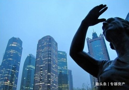 央行|楼市再现“排队买房”高层表态、社科院预测,房价的底线将出现