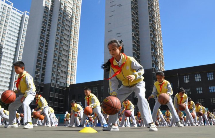 幸福小学“阳光体育大课间”