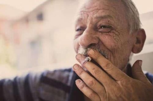 男性衰老的“元凶”找到了,吸烟酗酒不算啥,第1个多半人中招!