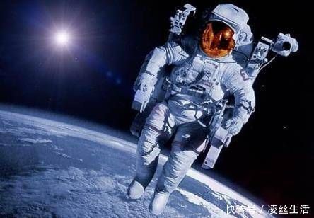 飞机 世界上飞得最高的飞机,达到了人造卫星的最低高度