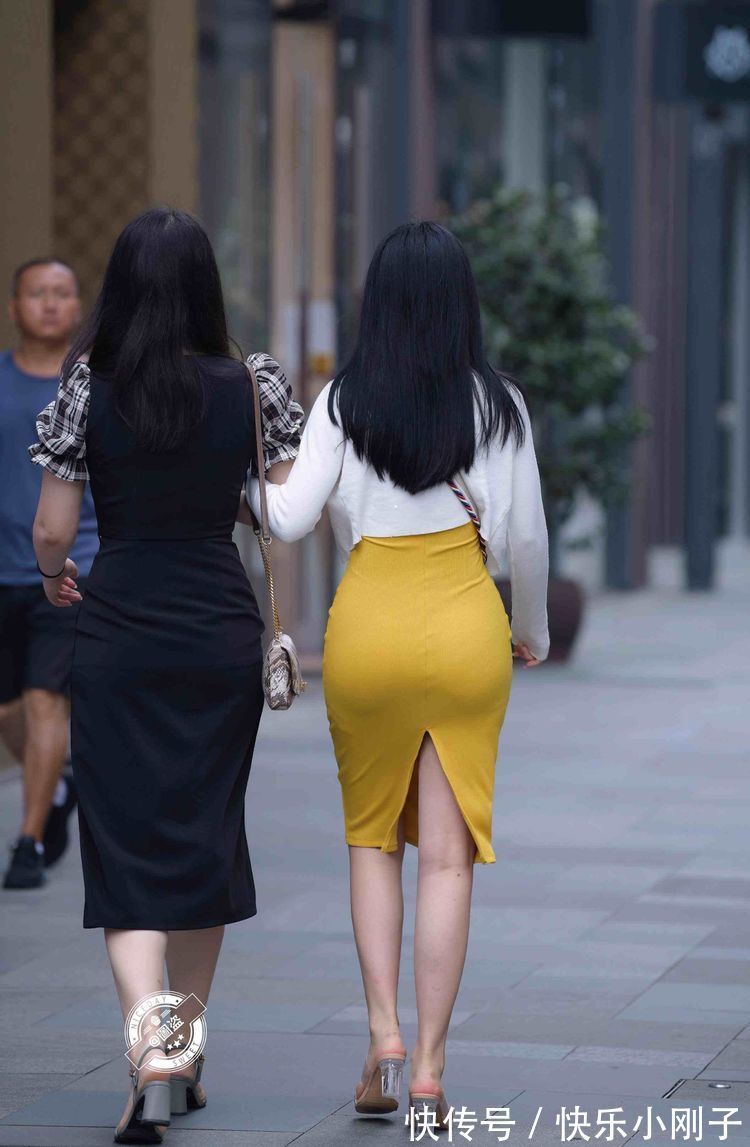 身材 连衣裙既清新又美丽,打破单调和刻板,身材高挑