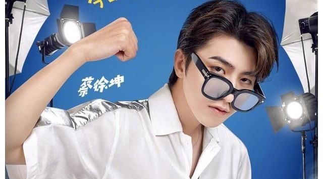 黄旭熙轻轻一推暴露了游戏BUG,这样的挑战真的有难度吗?