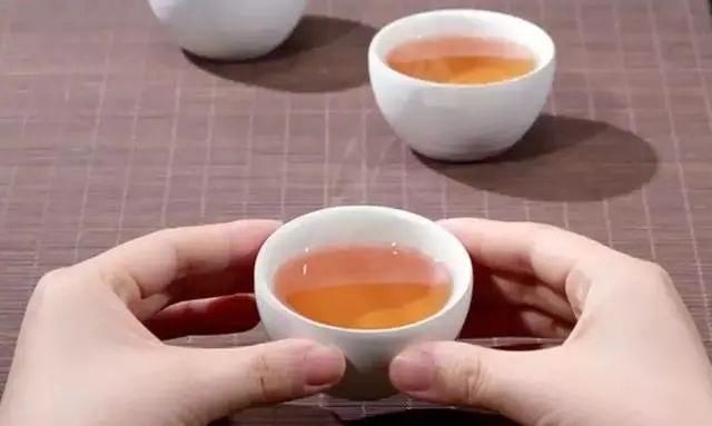  加速|42岁男子，确诊胃癌，医生：3件事加速胃脏癌变