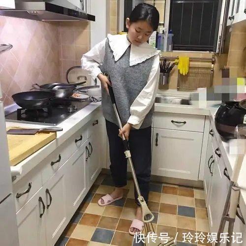 黑乎乎|等我买第二套房子,厨房也不装吊柜!如今流行“高低柜”,更实用
