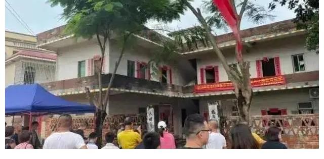 节目|是否应该邀请奥运冠军上综艺？网友们各执一词，其实都是导演为了节目开播增加热度