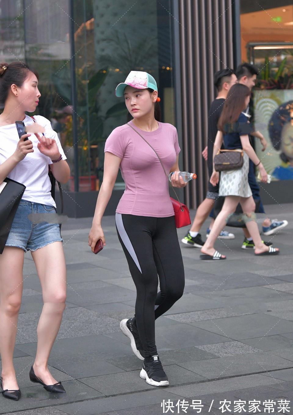 裤子|运动套装要想时髦又洋气,首先要选对配色,你知道搭配技巧吗?