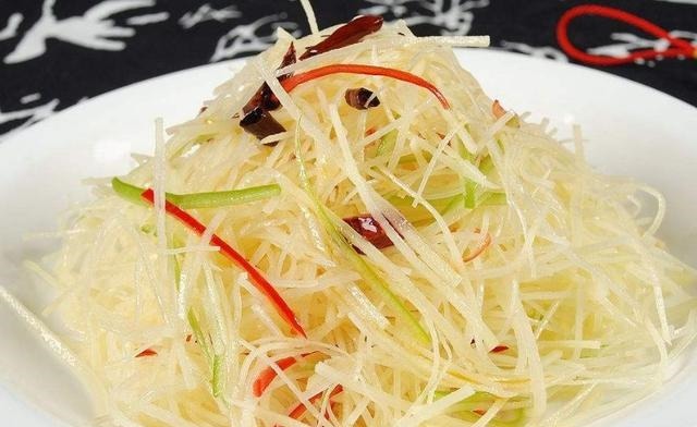 番茄|土豆营养又美味,但炒的时候不能放此物,现在知道还不晚!