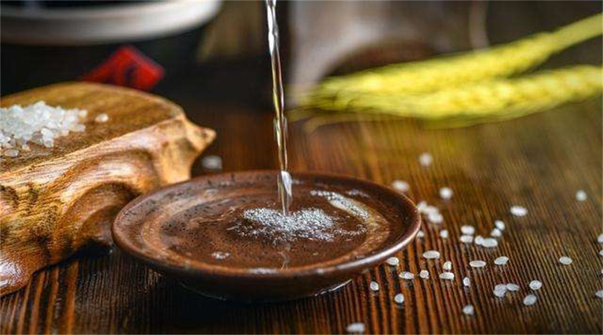 老酒|老酒与新酒在时间上,有什么区别?看看酿酒人怎么说?