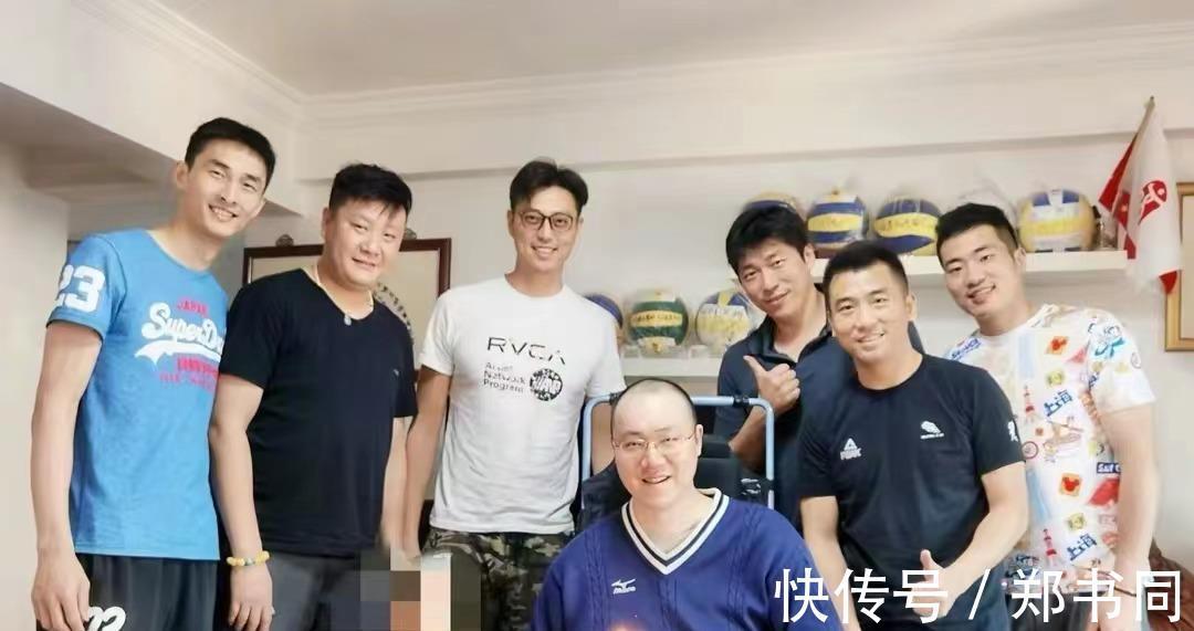 瘫痪|瘫痪15年汤淼近况:妻子母亲全改嫁,网上征婚无人问津,女儿5岁