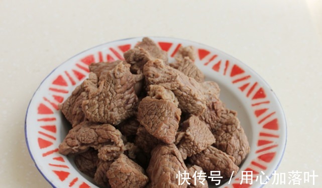 桔皮|红烧牛肉别就知道放酱油加个它比饭店做的还好吃!
