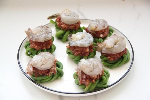 蒸出来的美味，豆角虾仁的完美组合，荤素搭配，鲜味十足