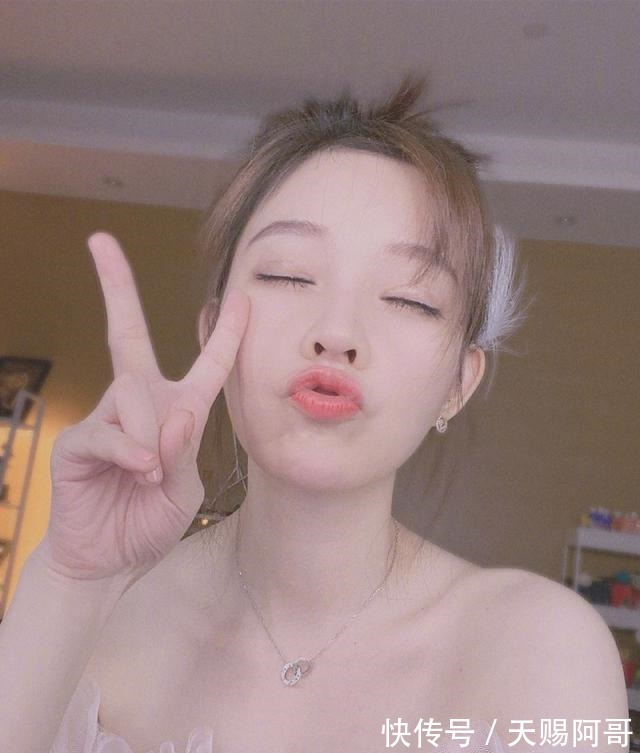 华语乐坛|希林娜依·高和冯提莫即将合作，华语乐坛引来二十岁创作人的天下