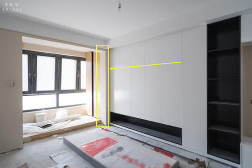 打通阳台果然是很有远见，留下两边门洞，4个办法做起收纳又漂亮