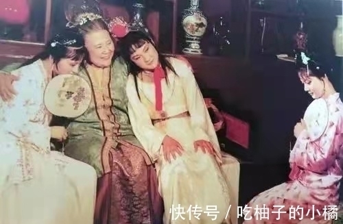 红楼梦$贾政点评黛玉、李纨、宝钗三人住处,寥寥数语,高下立判