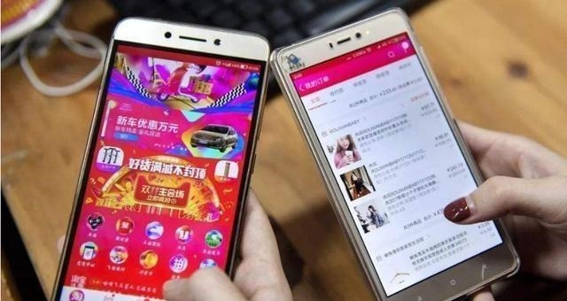 投影仪|小伙网购投影仪发现和图片不符,店家收货不退款,愤怒再下一单