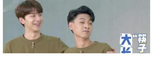 《奔跑吧》：白鹿整蛊队友遭吐槽，秦霄贤3次落水，网友：没必要