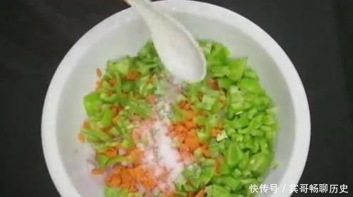 洋葱的最新吃法，好吃又好消化，简直太有食欲了