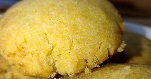 面点师教你自制“桃酥”，咬一口酥脆掉渣，老人小孩都能吃