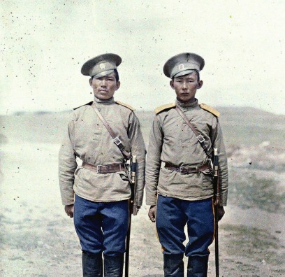 士兵|上世纪的珍贵彩照:士兵们精神抖擞,囚犯求生欲很强