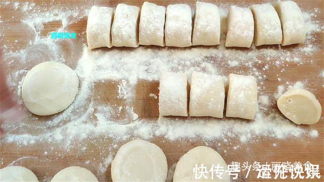 蒸包子别直接上锅蒸,教你传统老方法,简单好吃,吃一次念念不忘