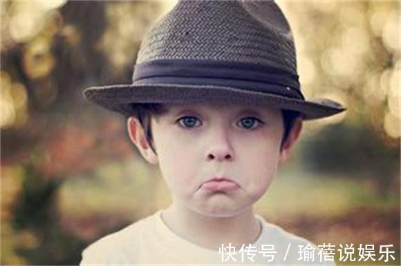 同学|孩子到了这个年龄就该给零花钱,晚了就可能会害了他,家长注意!