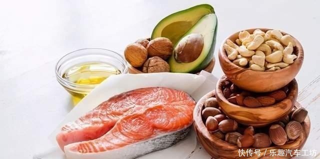 深蹲|人到中年多练腿，练腿补肾又强身，但可惜很多人并不会练腿