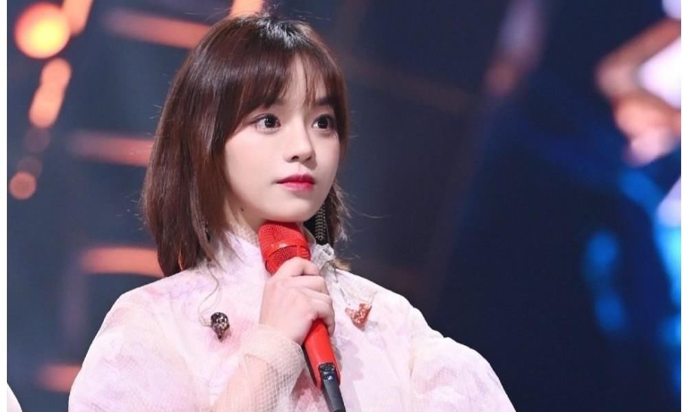 《好声音》四位助教首秀反差大,张碧晨吉克隽逸从容,黄霄雲隐身