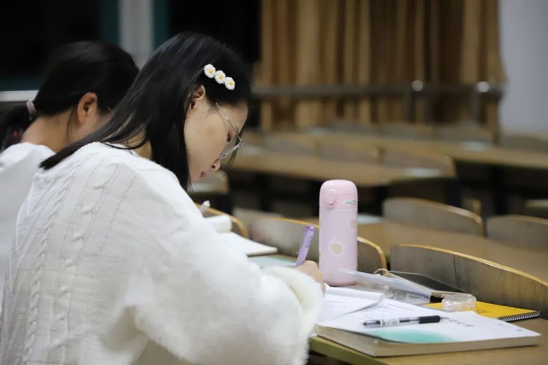 医学生：选世界大学生日 | 儿童节