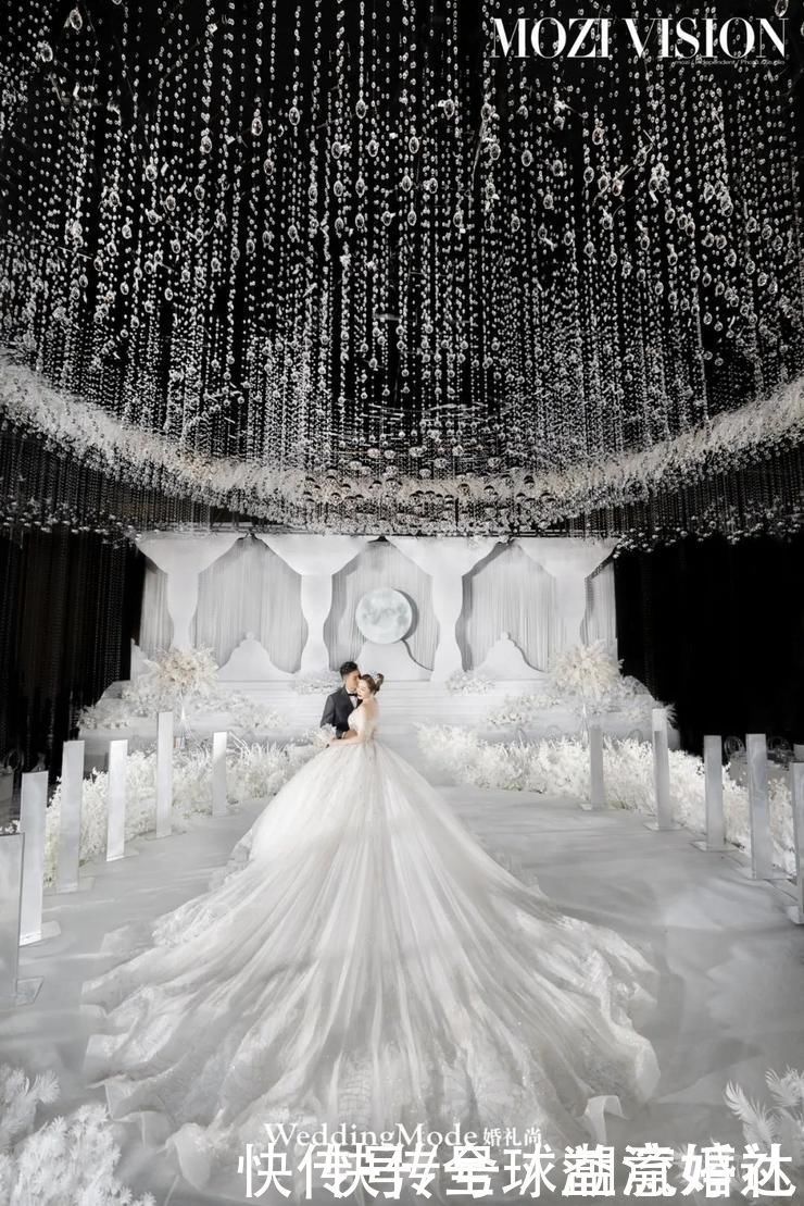 婚礼|以月光之夜为灵感的白色水晶婚礼，让人陶醉在这美妙的气氛里