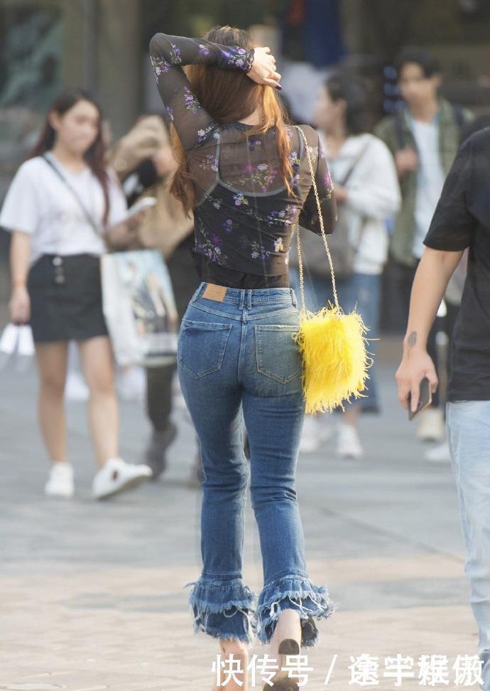 确认过眼神,还是牛仔裤穿起来更省心,帮你轻松提升外在美